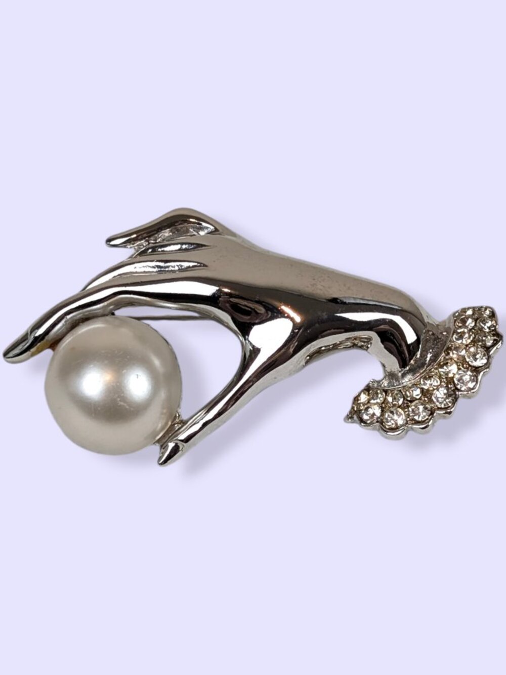 Vintage Dainty Hand Faux Pearl Cabochon Brooch
